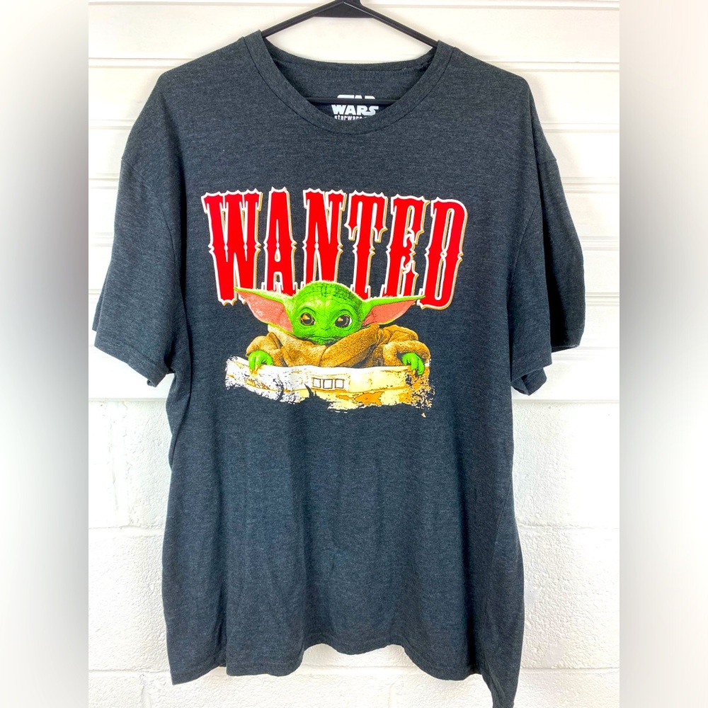 Star Wars T-shirt Baby Yoda WANTED Size XL